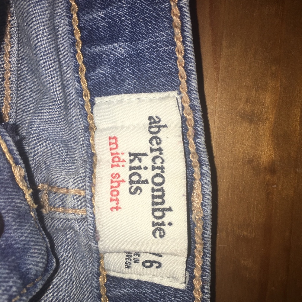 Bundle of 3 jean shorts! - Picture 5 of 7